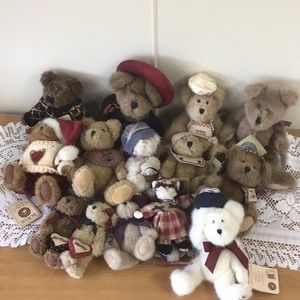 13 Boyd’s Bear Collection!